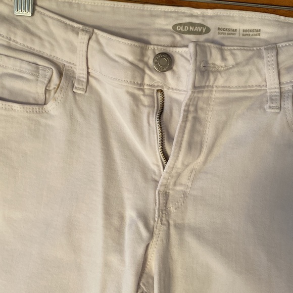 Mid Rise Old Navy Rockstar White Jeans - Picture 4 of 4
